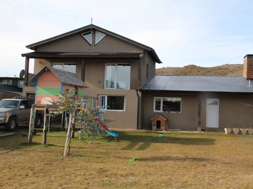 Venta casa en Dina Huapi cuatro dormitorios