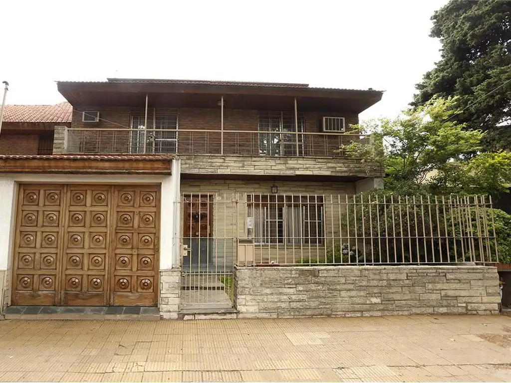 Casa en Venta Martinez Jardin Parrilla Permuta 