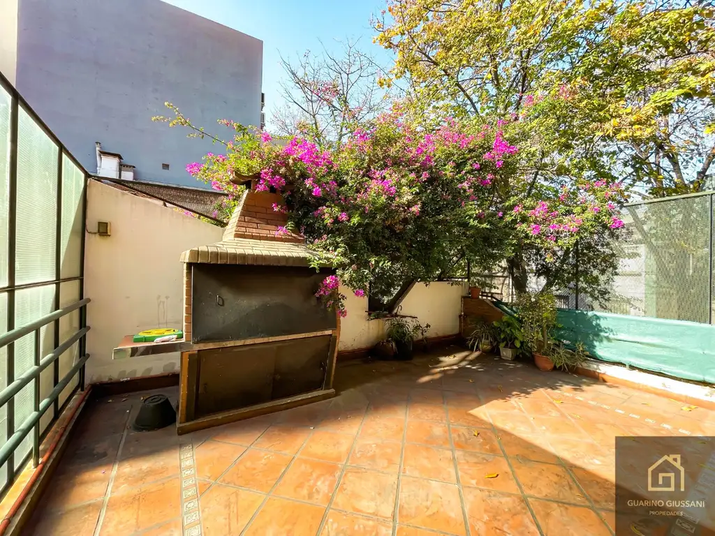 ESPECTACULAR PH DE 4 AMB EN TRIPLEX EN CHACARITA, CON TERRAZA PROPIA