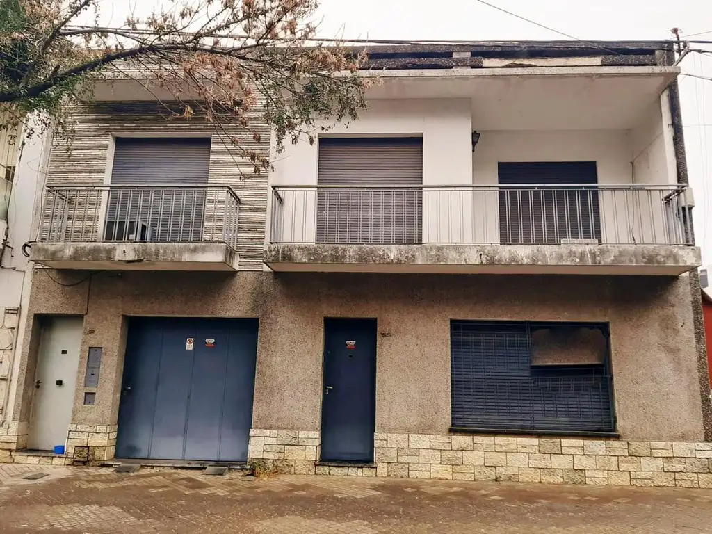 VENTA -Casa - 4 Dormitorios - Cochera- Tiro Suizo, Rosario.