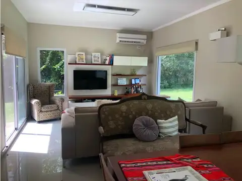 Casa en Venta con cochera