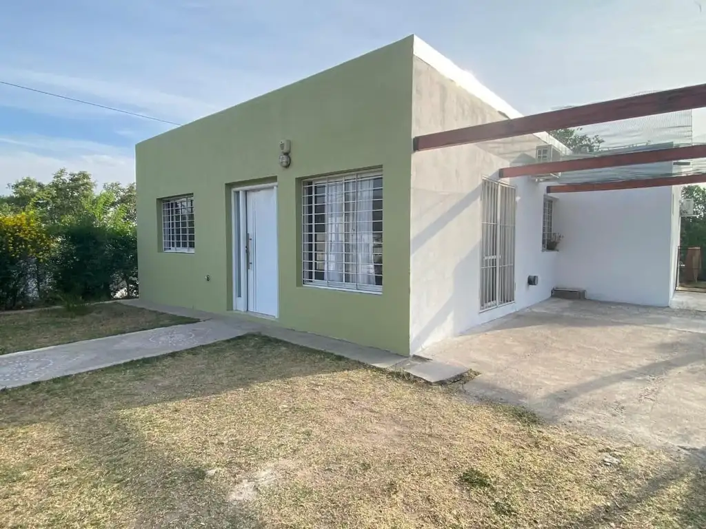 Casa en venta de 3 dormitorios en LA FALDA