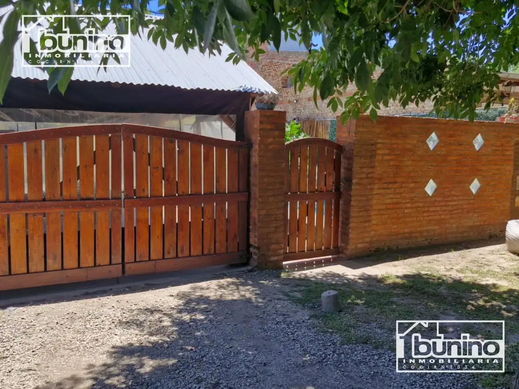 Casa EN VENTA en Ibarlucea - 2 dormitorios + 2 comodin