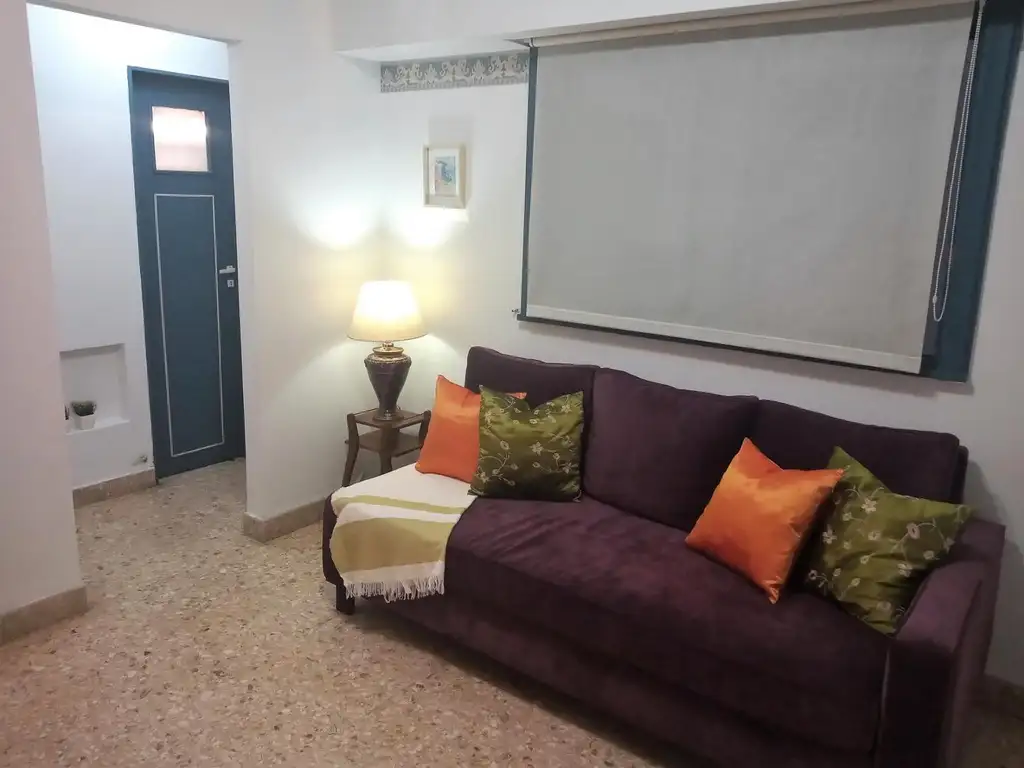 Excelente departamento de 2 ambientes. Apto profesional