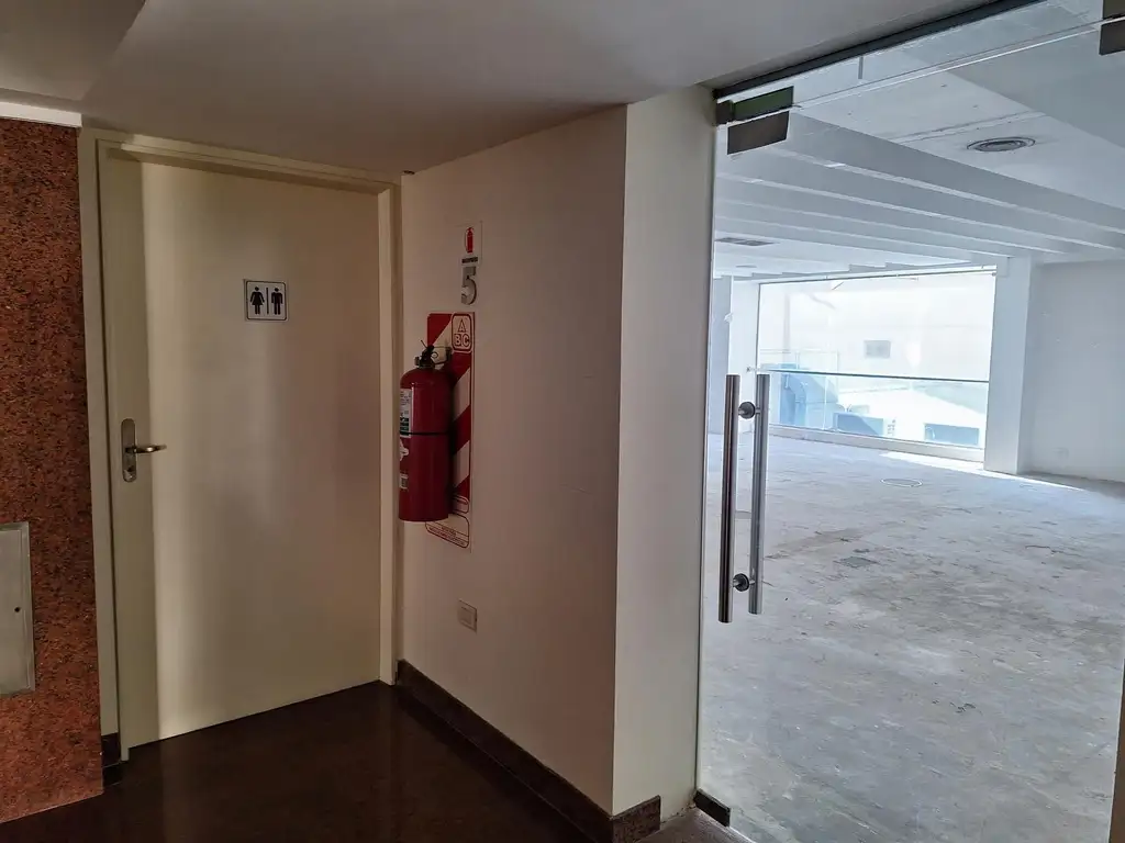 Alquiler de Oficinas en Microcentro en Edificio Hermes