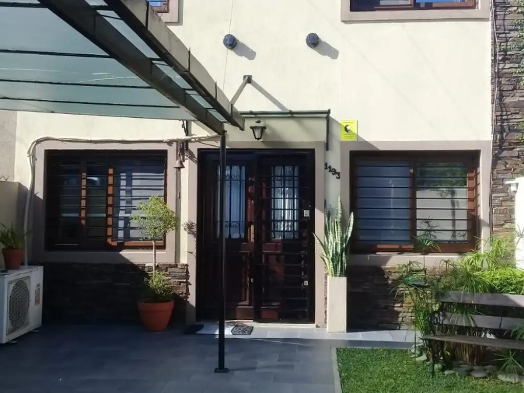 Duplex 2 plantas en Venta