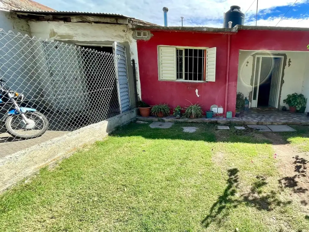 VENTA CASA 3 DORMITORIOS VILLA ALLENDE