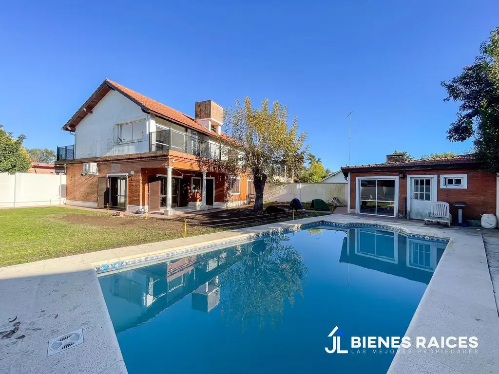 Casa en venta en Parada Robles, Olmo Viejo.