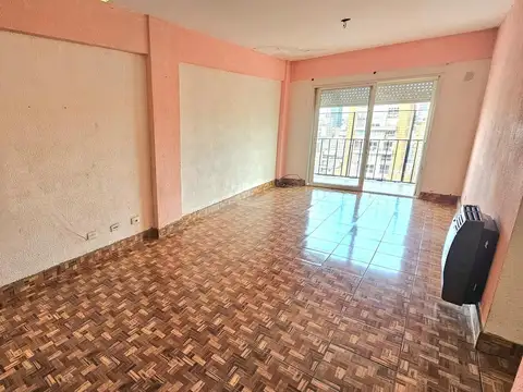 OPORTUNIDAD VENTA DEPARTAMENTO DE 4 AMBIENTES CON COCHERA EN NUÑEZ A REFACCIONAR