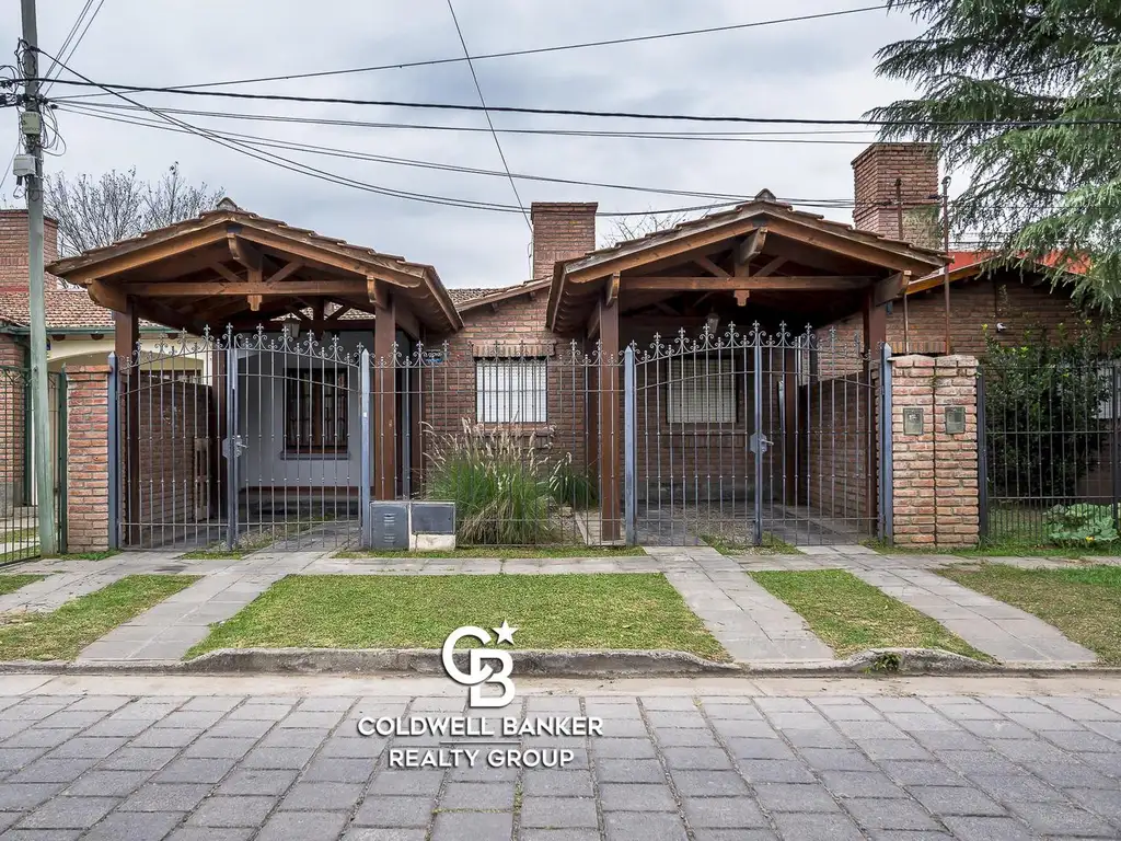 Casa en  venta Barrio Grand Bourg