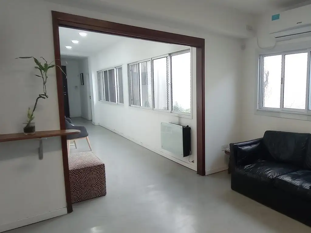 VENTA DE CASA CON OFICINAS QUILMES