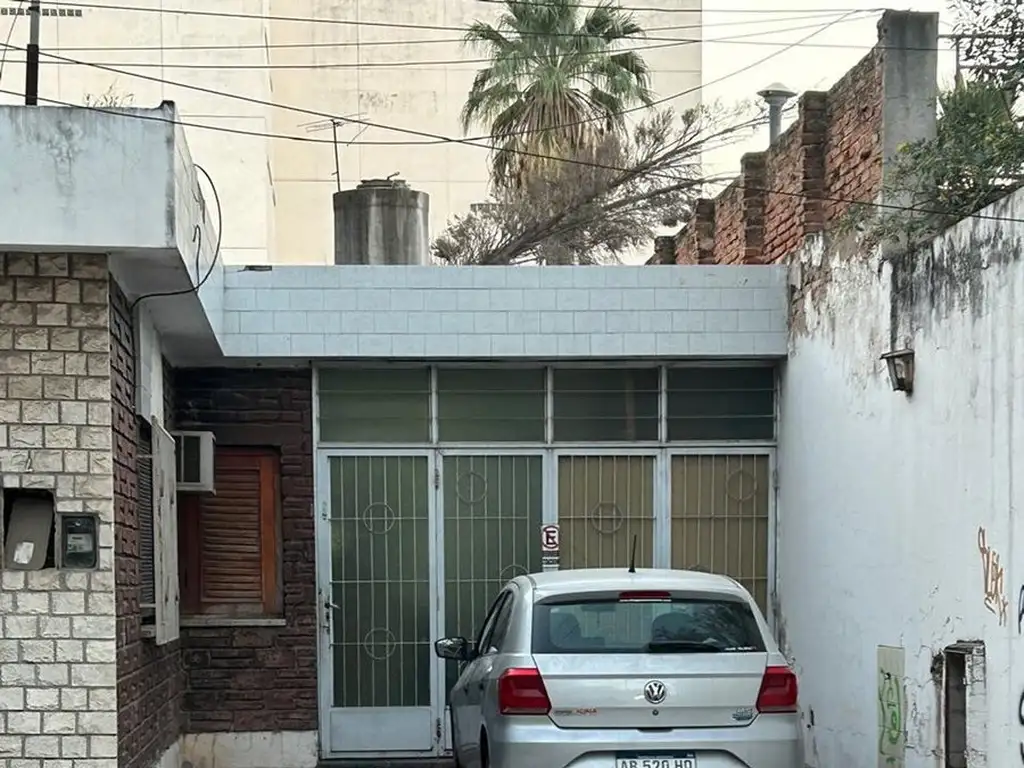 VENTA CASA EN PLENO CENTRO