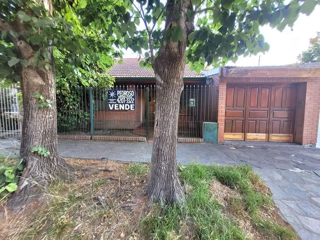 HERMOSA CASA EN DOS PLANTAS