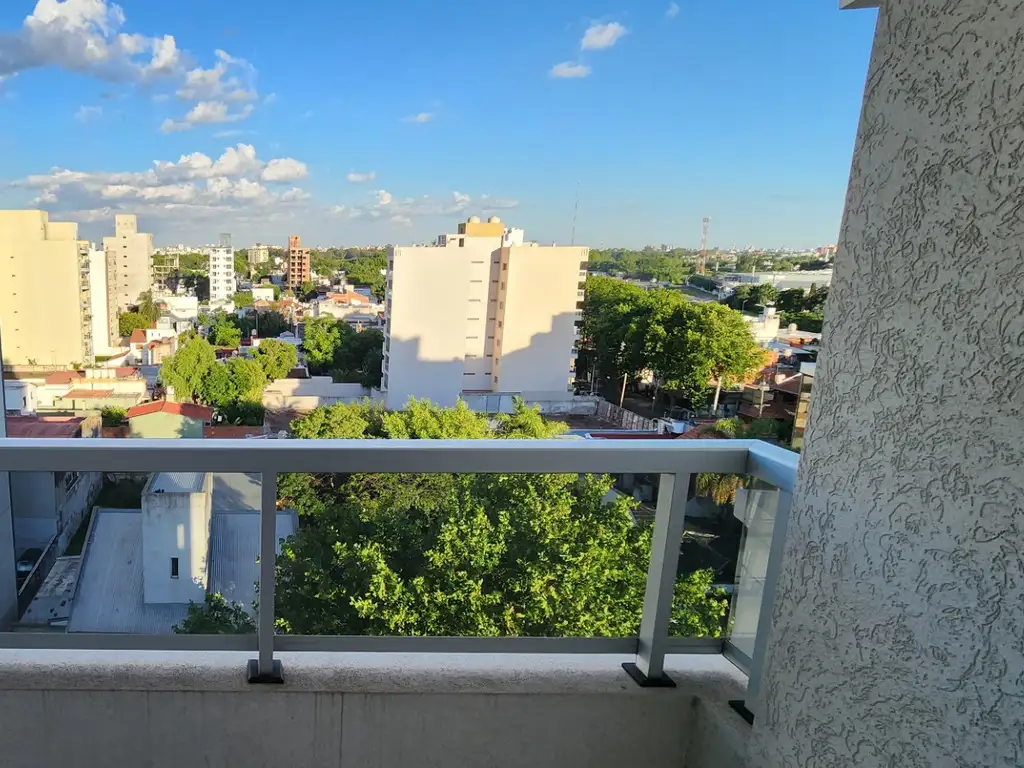 DEPARTAMENTO 2 AMBIENTES CON 2 BALCONES "NUEVO A ESTRENAR", A 150 MTS DE LA PLAZA CENTRAL DE CASEROS