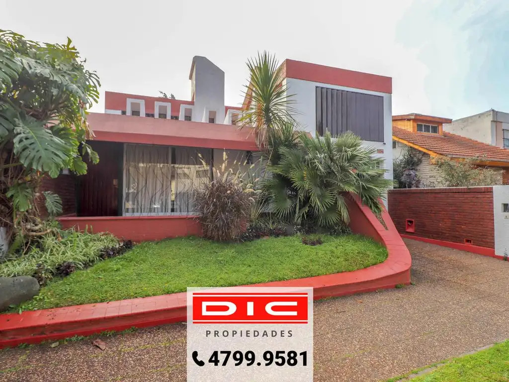 Casa  3 dormitorios venta en  Olivos-Golf