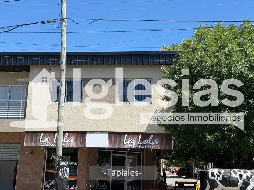 Departamento en alquiler de 3 ambientes en Tapiales