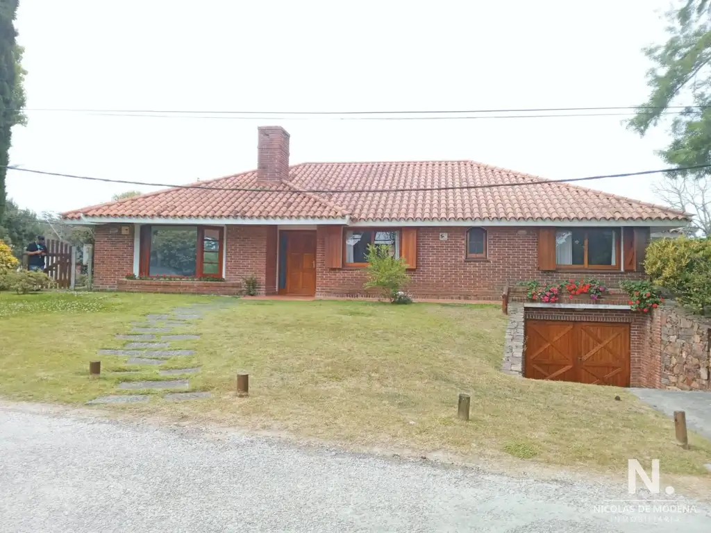 Chalet de 3 dormitorios en Pinares, PUNTA DEL ESTE