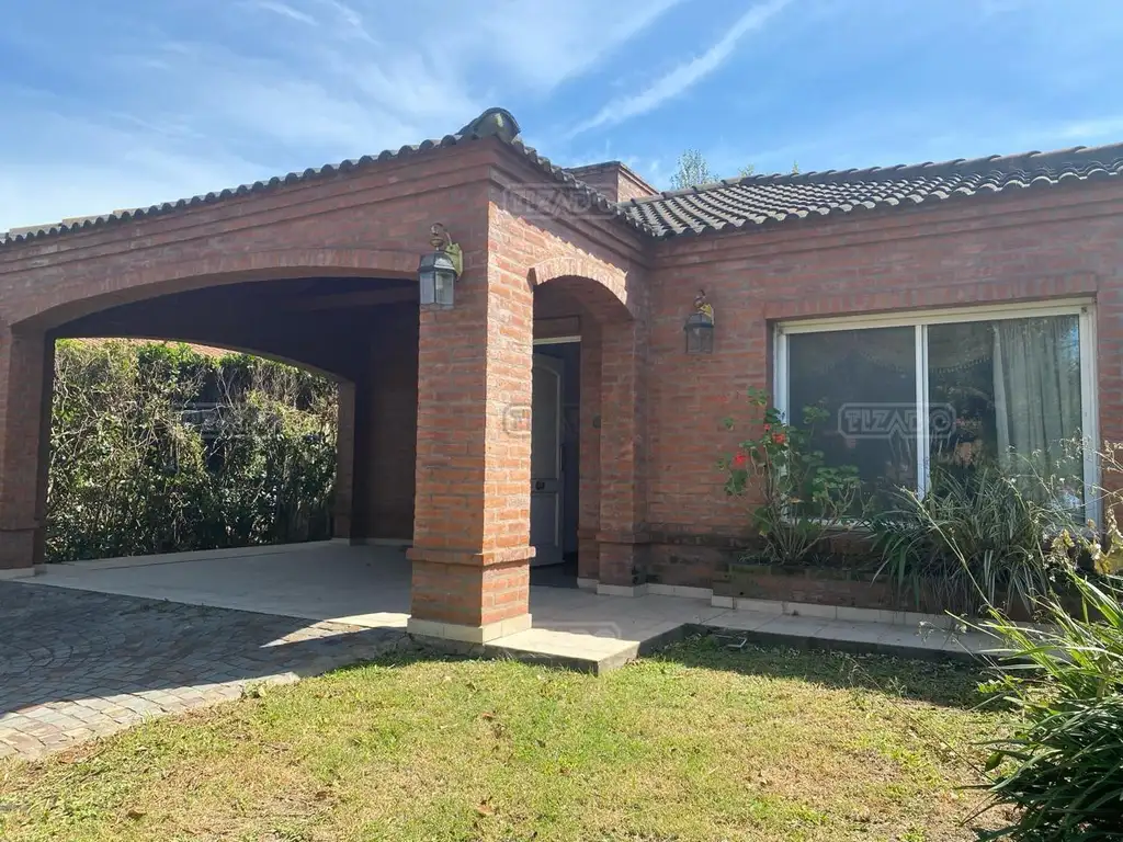 Venta de casa en Country Banco Provincia