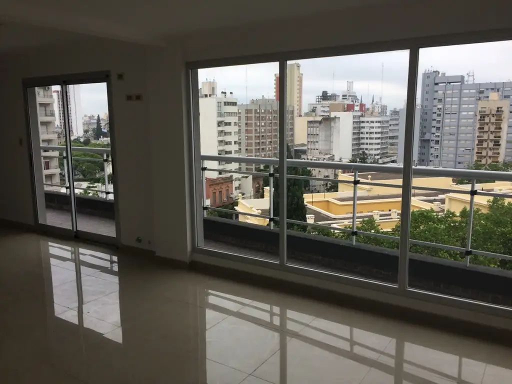 Excelente Duplex c/Terraza Propia en Ubic.Estratégica