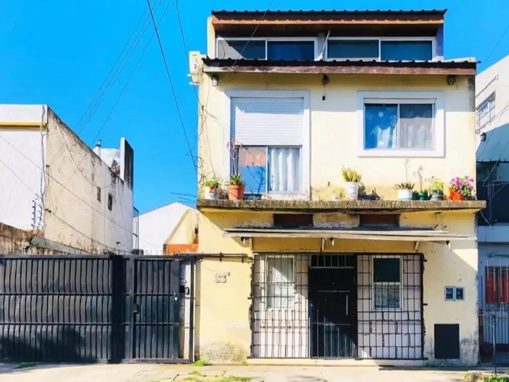 CASA EN VENTA a refaccionar SAN ISIDRO