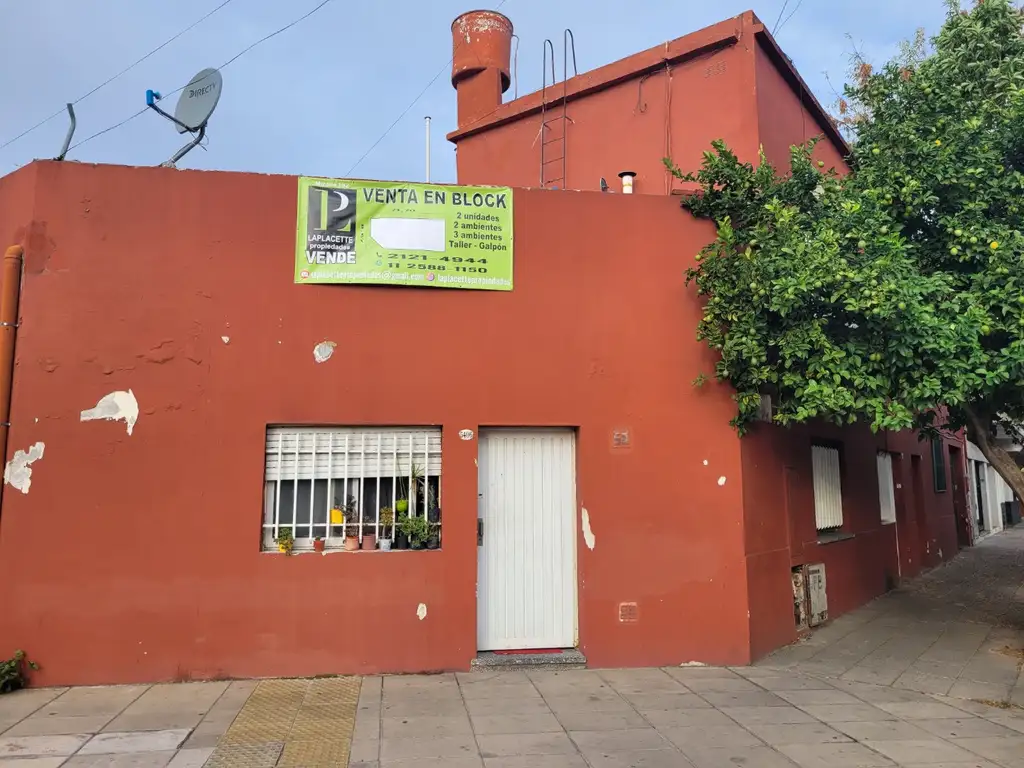 CASA LOTE PROPIO EN BLOCK 3 UNIDADES MAS GALPON.