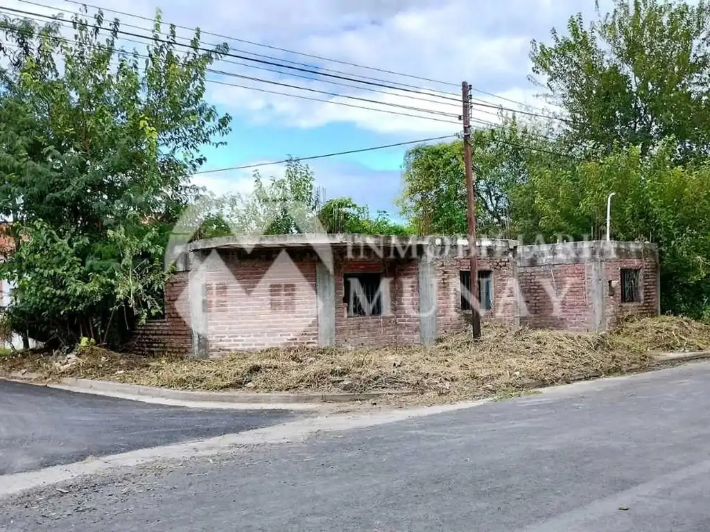 Venta Casa en construcción, Barrio Parques Nacionales