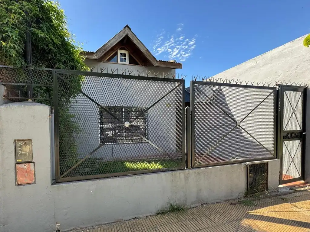 CASA EN VENTA EN RAFAEL CALZADA