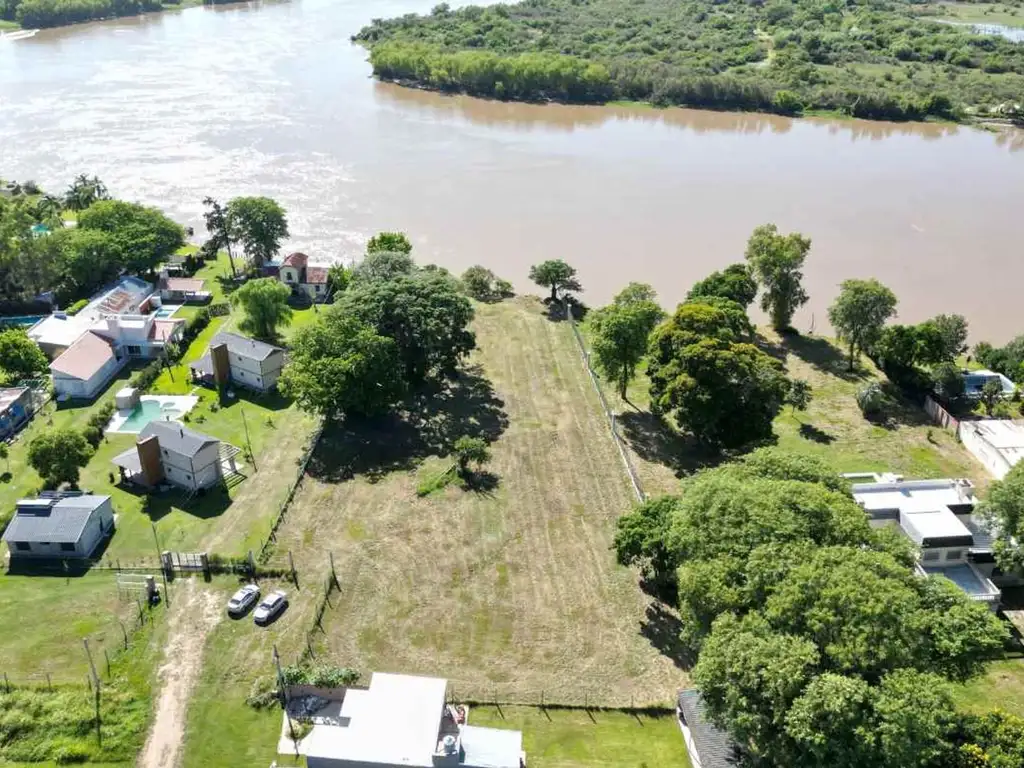 MACRO LOTE SOBRE EL RÍO