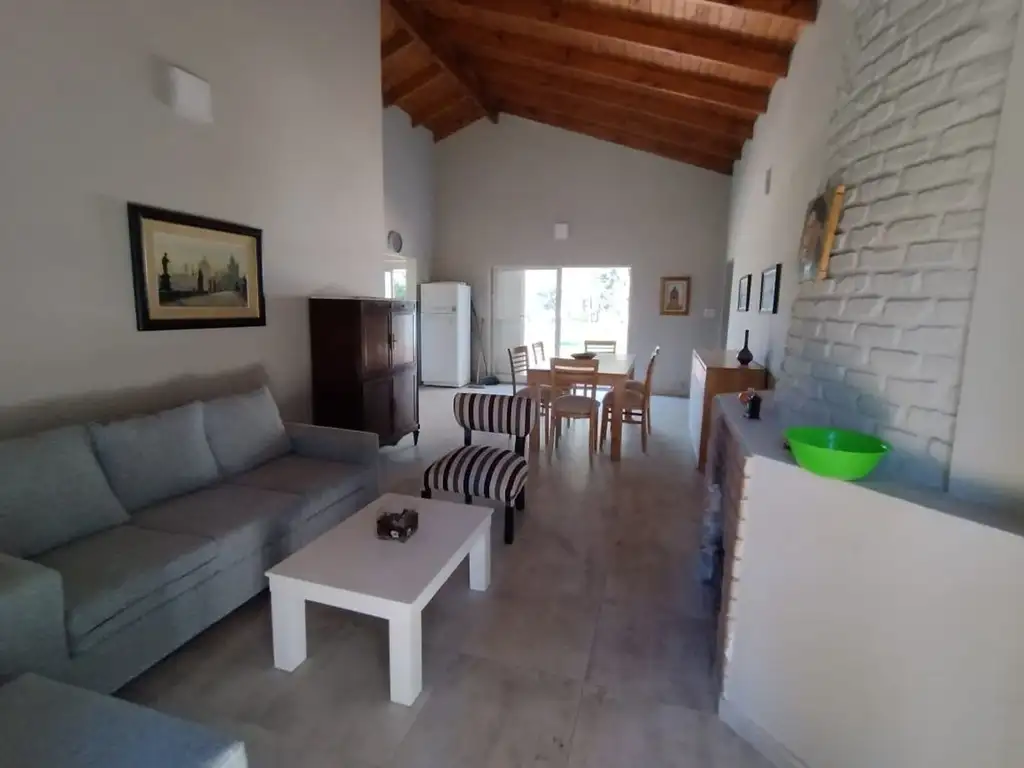 Casa en venta gran lote en El Pato apto credito