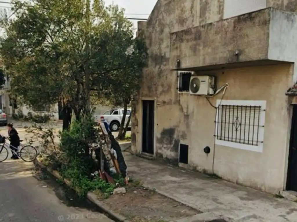 OPORTUNIDAD VENTA CASA 2 AMBINETES CIUDADELA