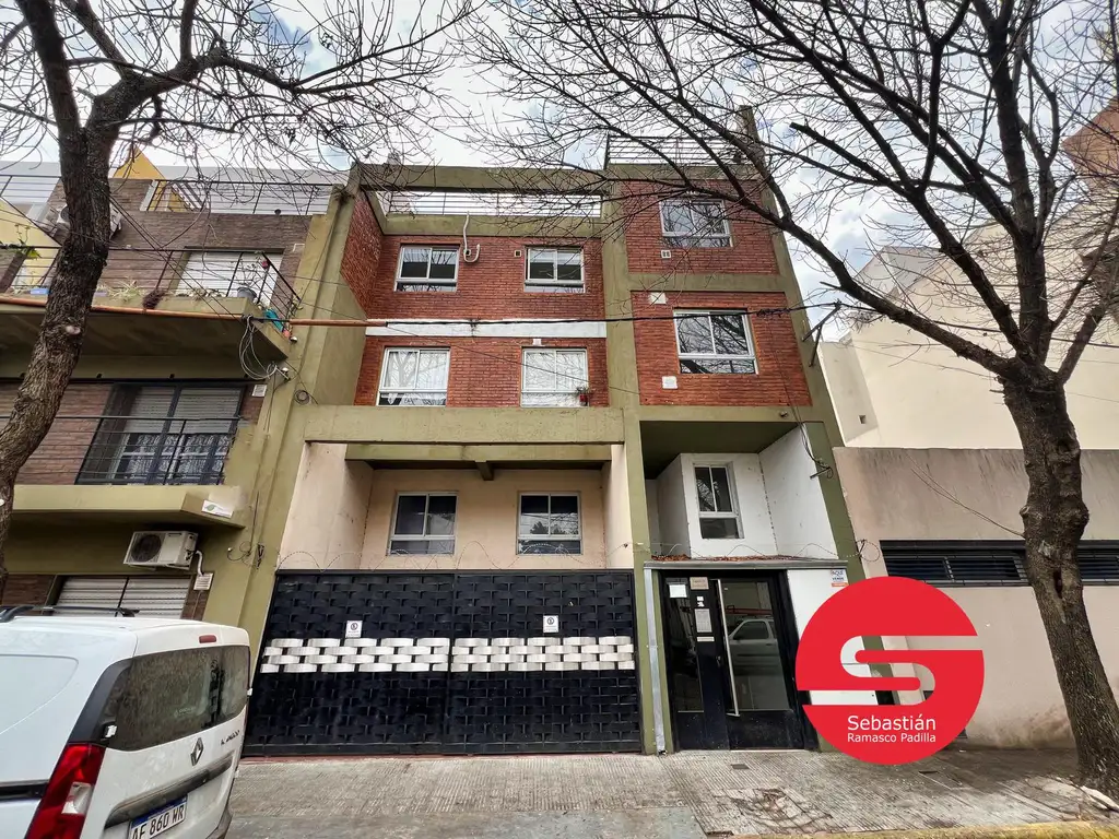 Departamento venta barrio Lourdes monoambiente al frente oportunidad