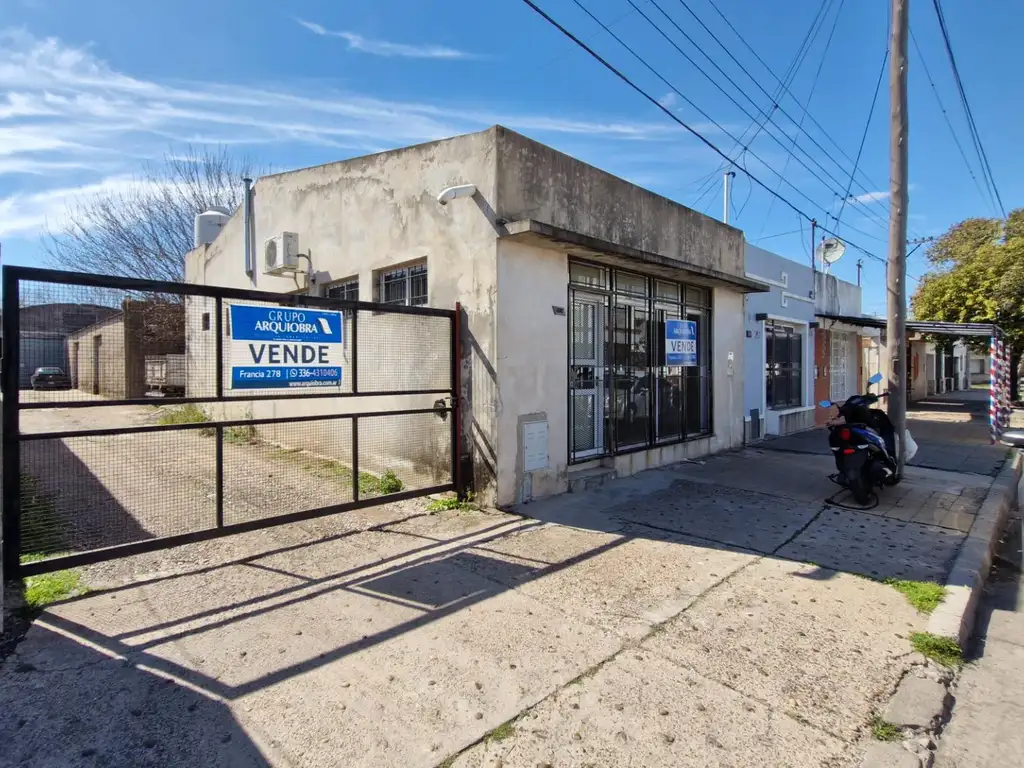 2 Galpones, 1 Local Comercial y 998m2