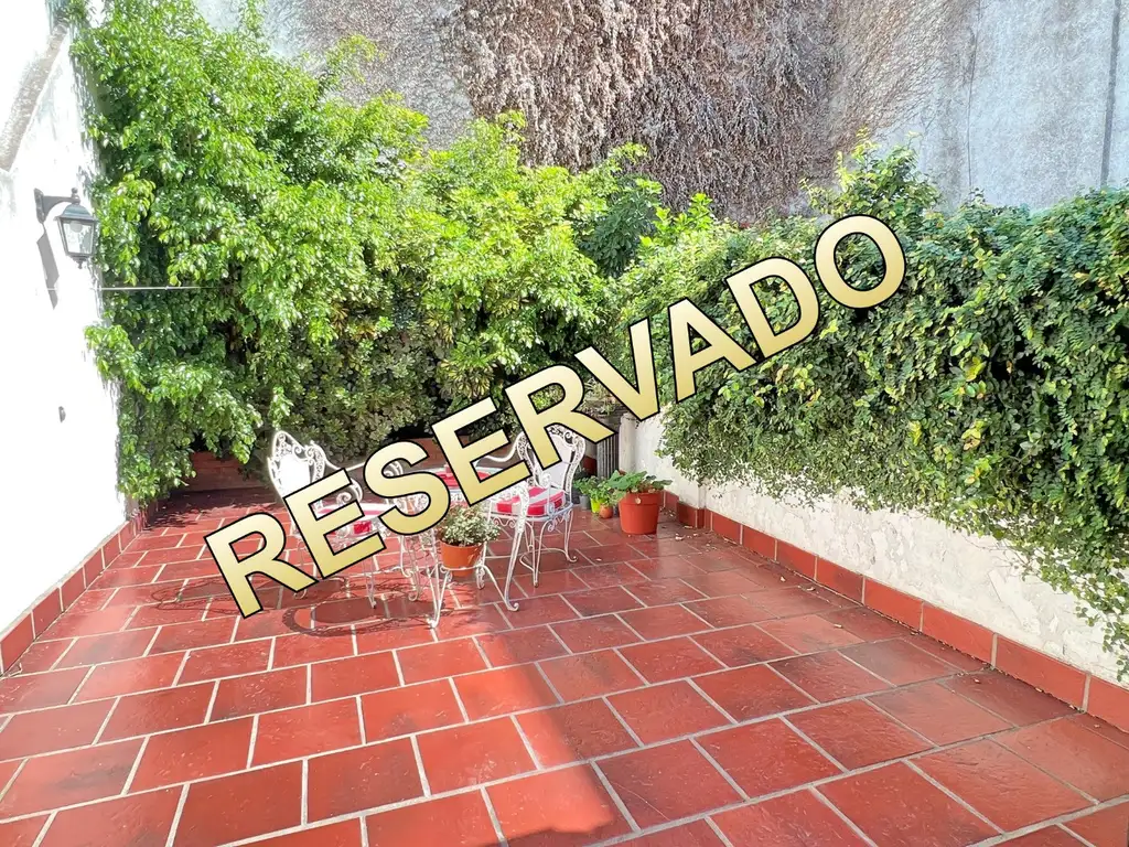 RESERVADO / RESERVADO Duplex 4 Ambientes + Cochera + Fondo (4 X 12) + Parrilla + Balcon.