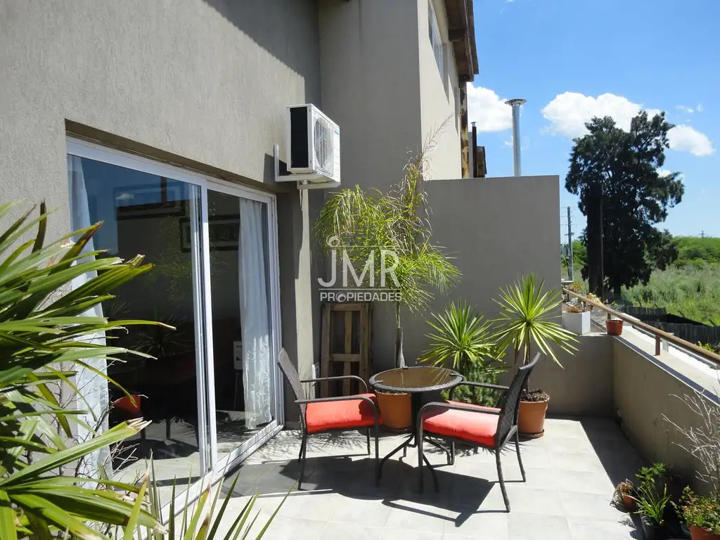 JMR Propiedades | Barrio La Madrugada II | Excelente Departamento Duplex en Venta