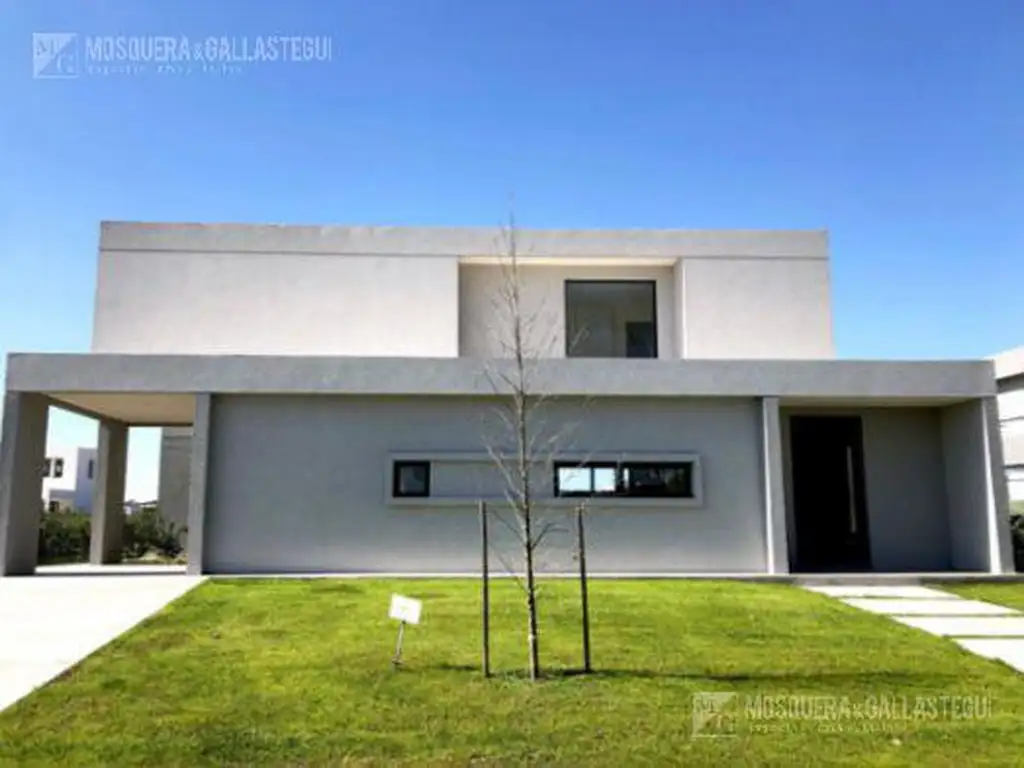 Casa en  venta en Pilara . La Calesa 493