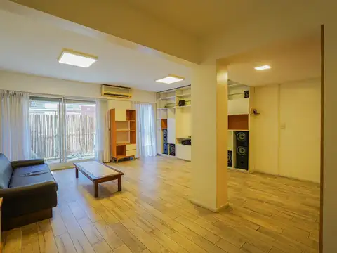 Venta Departamento 4 ambientes y dependencia Villa Crespo Patio y Cochera