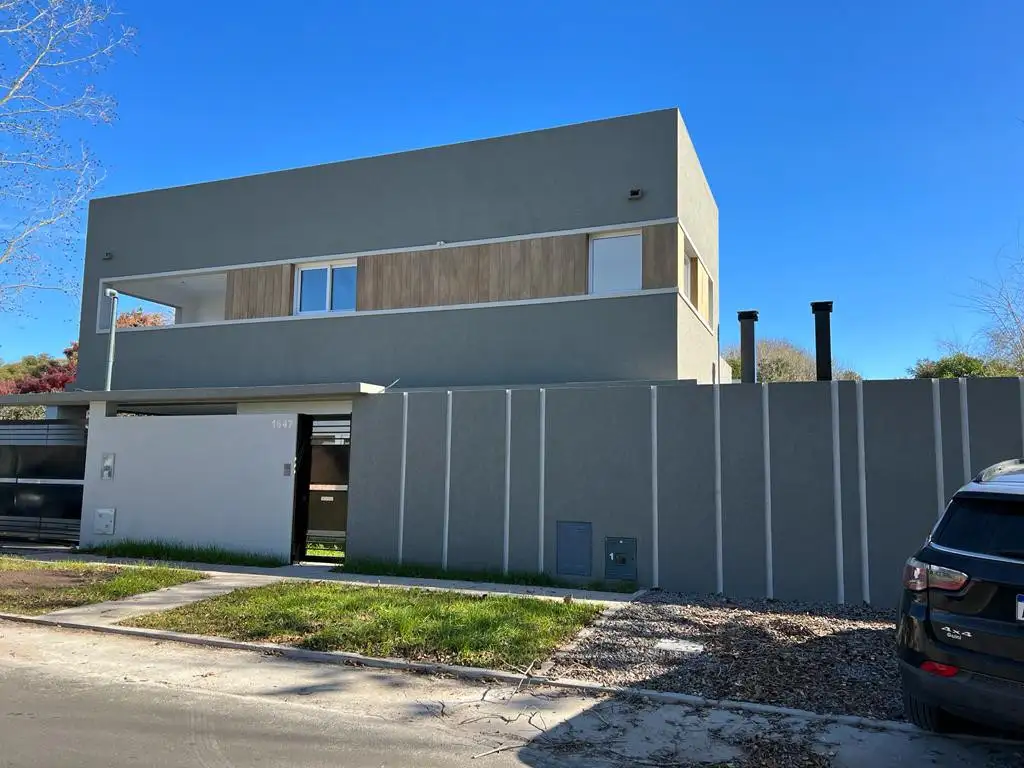 Duplex en Venta en City Bell [Cod: ]