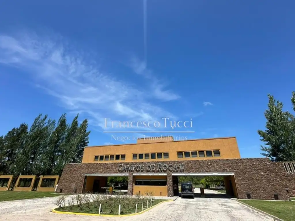 Lote central en venta Campos de Roca II