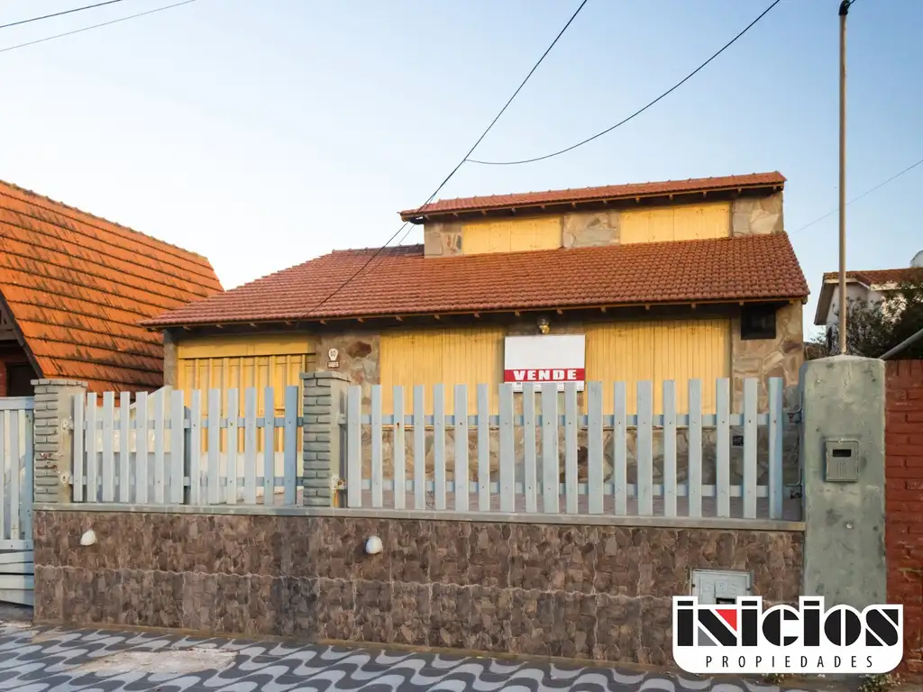 Chalet en Lote: Almirante Brown Nº 40 - El Silvio - C804