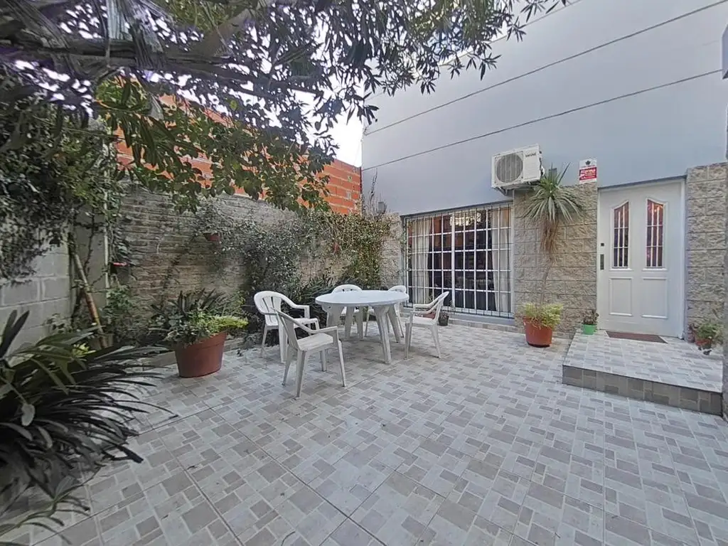 PH 4 ambientes con patio, terraza y garage. SIN EXPENSAS. EXCELENTE