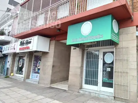 Local en Venta Olivos sobre Av Maipú