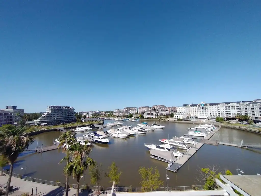 Excelente 2 ambientes vista plena a la bahía usd 900 x mes