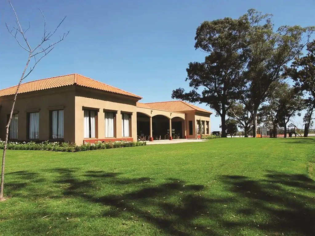 Lotes internos y a la laguna en Barrio San Lucas-San Vicente