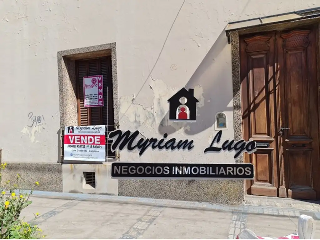 VENDO CASA A RECICLAR, EN PLENO CENTRO DE CAMPANA