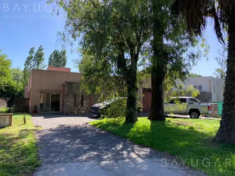 Venta - Casa en lote interno en Barrio Privado Sausalito - Bayugar Negocios Inmobiliarios - Foto 0