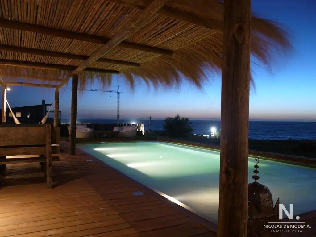 Casa Moderna Jose Ignacio en Venta