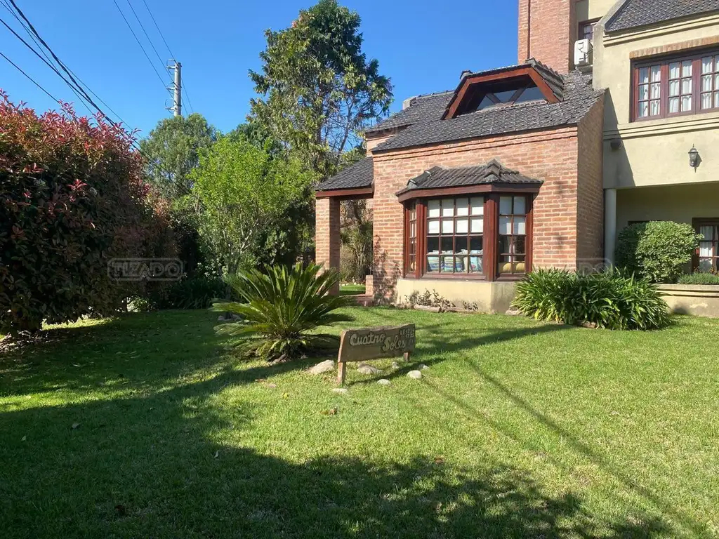 Casa Chalet  en Alquiler en Banco Provincia, Francisco Álvarez, Moreno