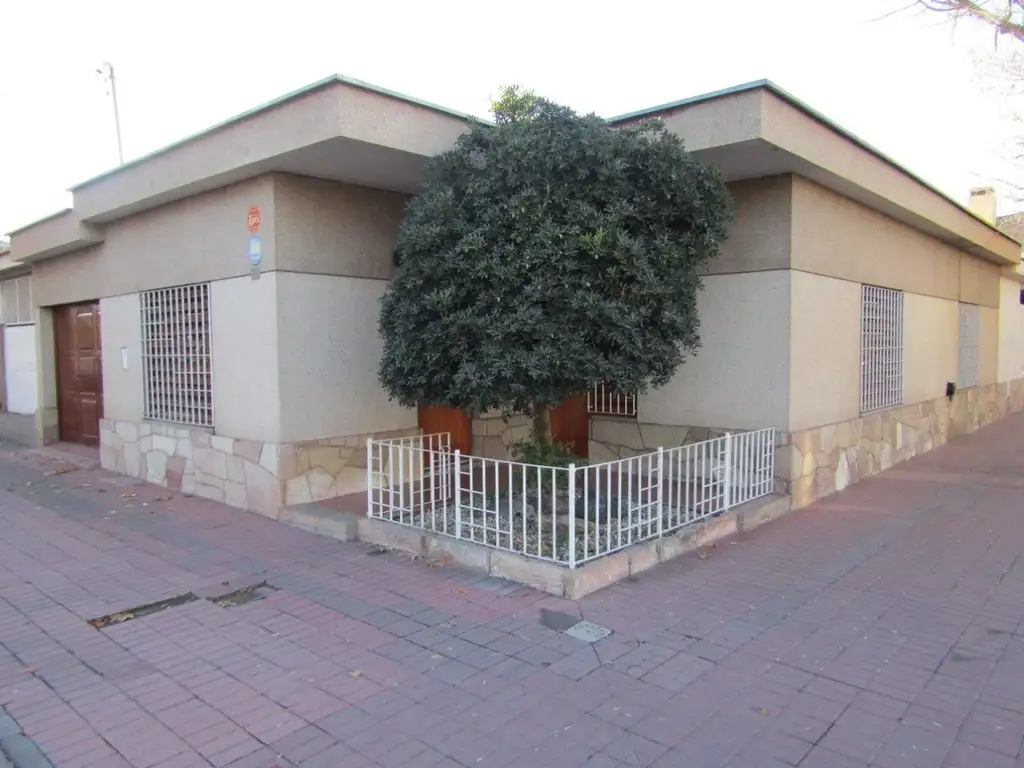 Venta magnifica casa,  perímetro ciudad San Rafael