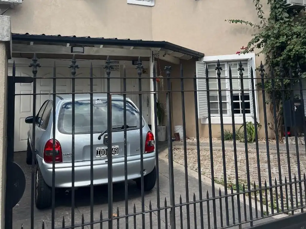 Burzaco casa en venta con 3 dorm piscina OPORTUNIDAD