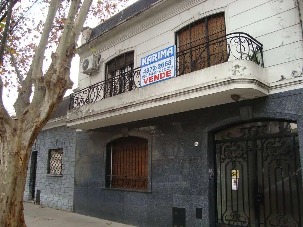 LINIERS.: YERBAL YERBAL 5800. CASA 2 PLANTAS 5 AMB 2 COCHERAS PARQUE QUINCHO Y PARRILLA